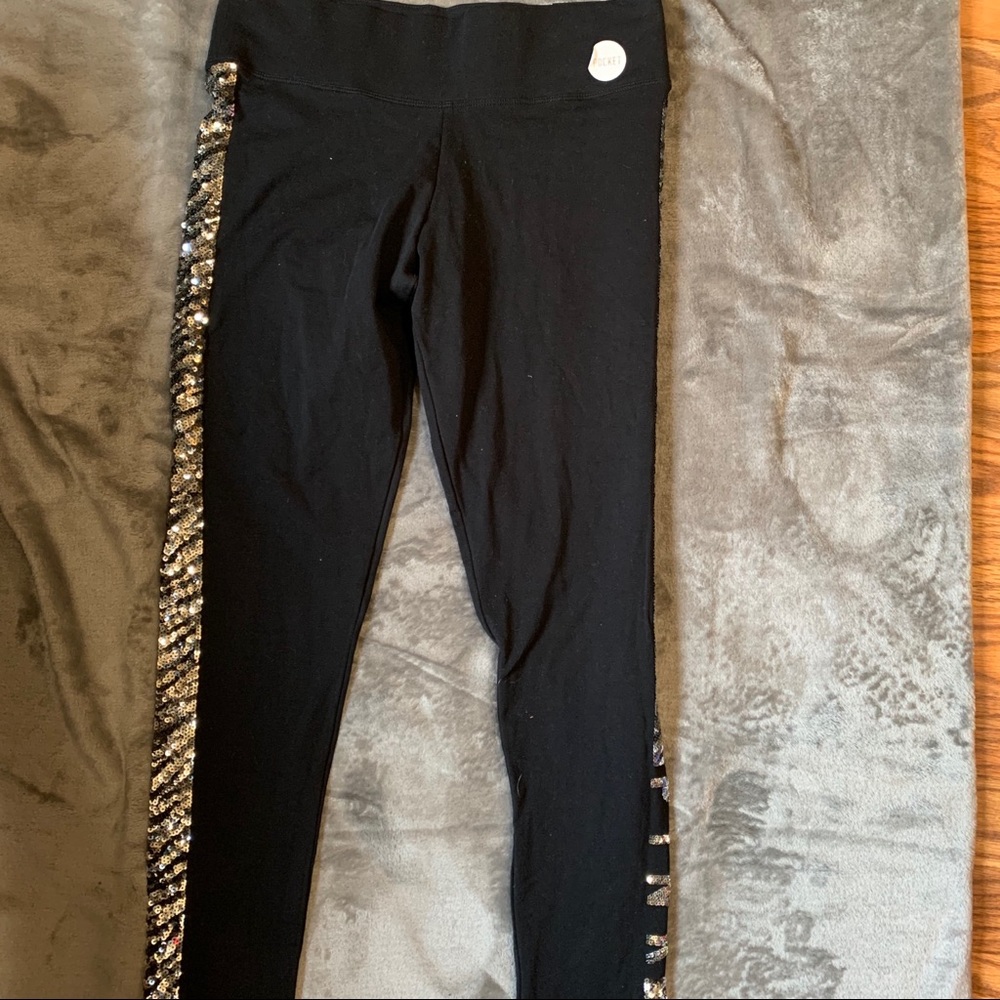 Victoria’s Secret pink leggings
